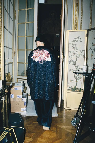 Look 15